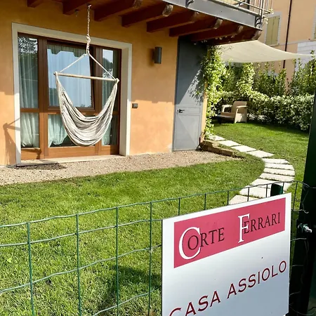 Mit Privatem Garten, Pool Und Seeblick *